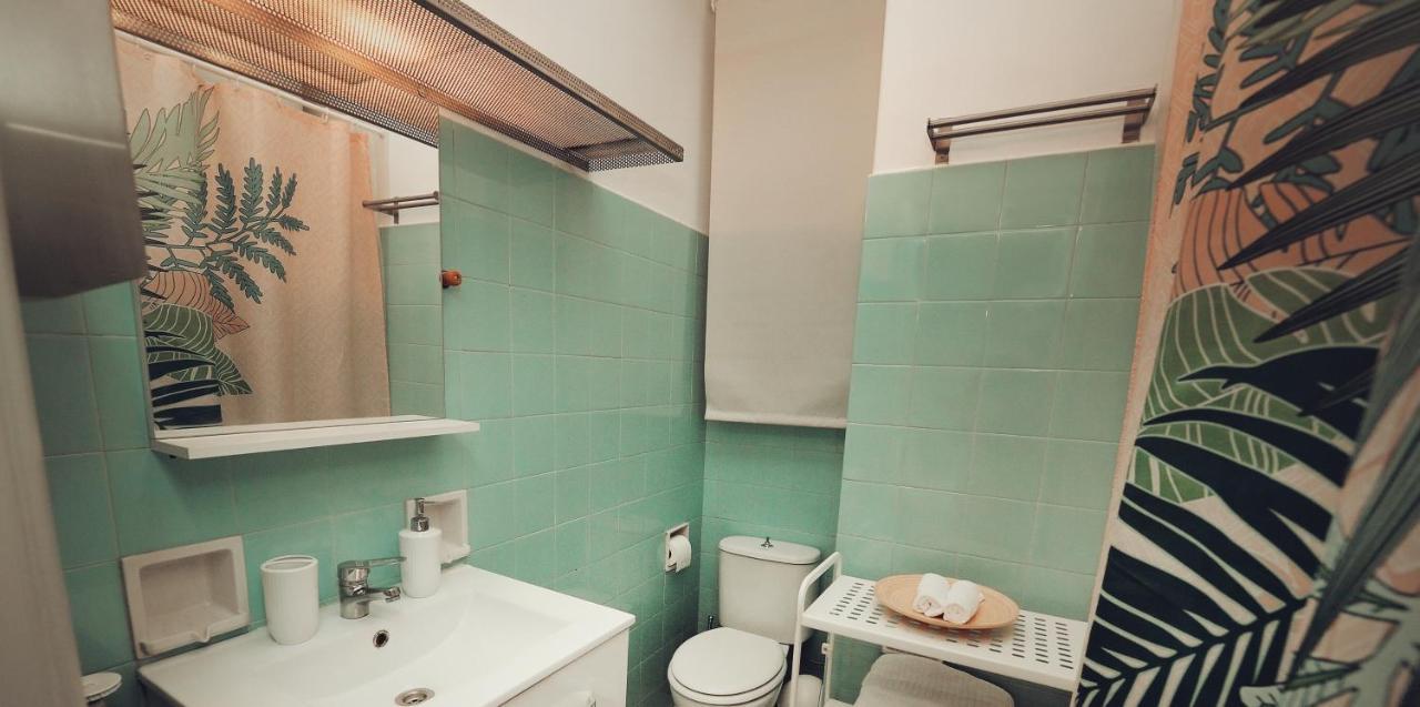 Kolonaki, Karneadou Apartment Атина Екстериор снимка