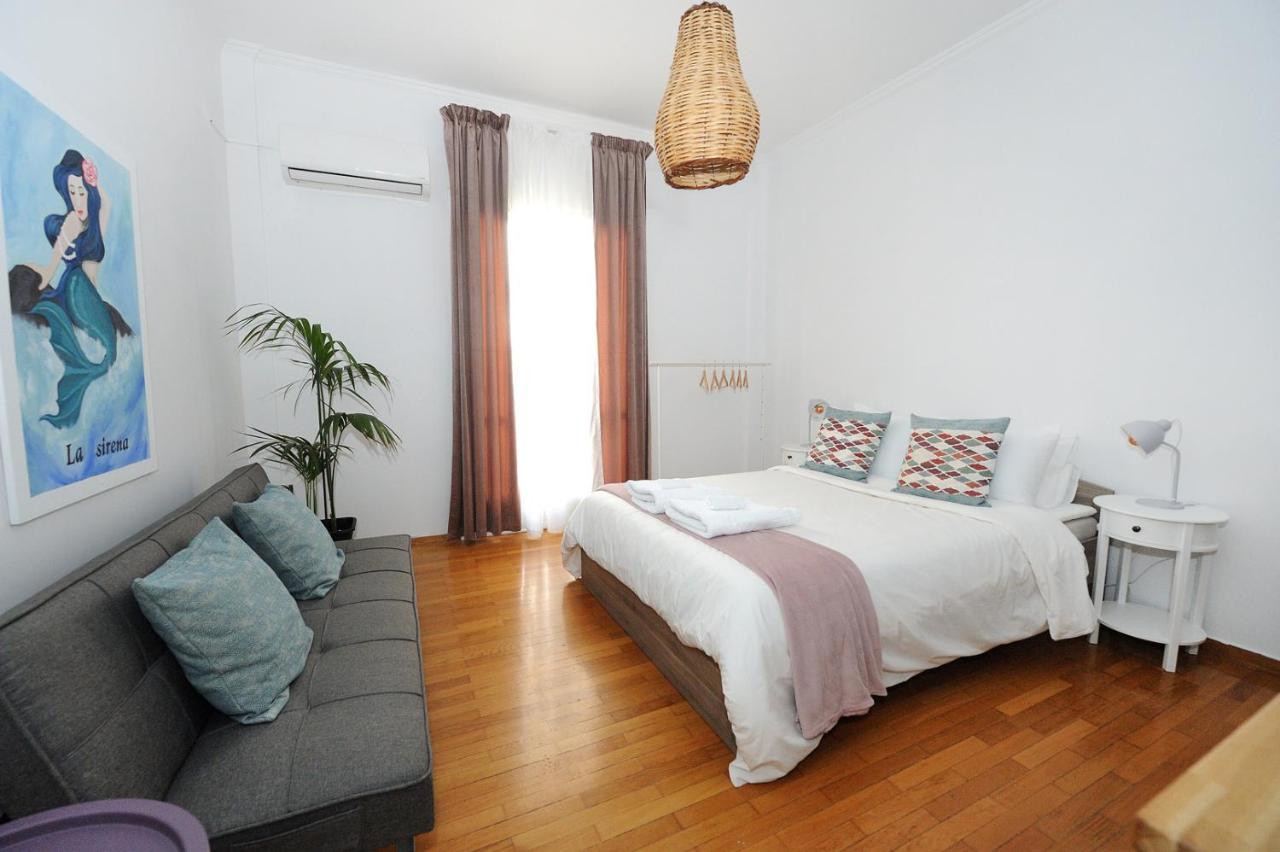 Kolonaki, Karneadou Apartment Атина Екстериор снимка